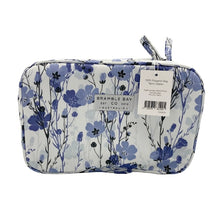Load image into Gallery viewer, Australian Linen Collection / Fresh Laundry Hang Fold Cosmetic Bag