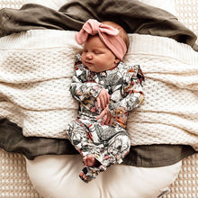 Load image into Gallery viewer, Australiana Growsuit