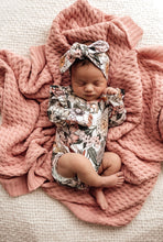 Load image into Gallery viewer, Australiana Topknot Headband