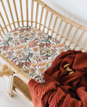 Load image into Gallery viewer, Australiana / Bassinet Sheet / Change Pad Cover