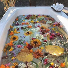 Load image into Gallery viewer, Sacred Surrender Bath Soak