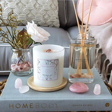 Load image into Gallery viewer, Crystal Infusion Candle / Rose Quartz