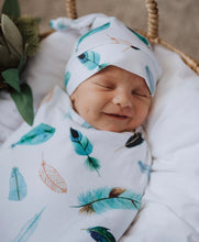 Load image into Gallery viewer, Dreamweaver / Snuggle Swaddle & Beanie Set