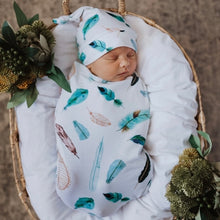 Load image into Gallery viewer, Dreamweaver / Snuggle Swaddle & Beanie Set