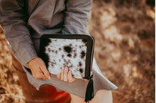 Load image into Gallery viewer, Georgia Large Cowhide Leather Purse 207