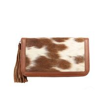 Load image into Gallery viewer, Georgia Small Cowhide Leather Purse 142