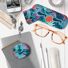 Load image into Gallery viewer, Glasses Case / Playful Dachshund
