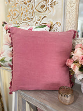 Load image into Gallery viewer, Romantic Magnolia Floral Cushion