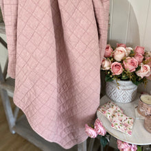 Load image into Gallery viewer, Stone Washed Throw / Dusty Pink