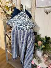 Load image into Gallery viewer, Cotton Throw / Soundwave