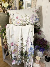 Load image into Gallery viewer, Kakum Throw