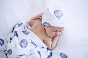 Cloud Chaser / Baby Jersey Wrap & Beanie Set