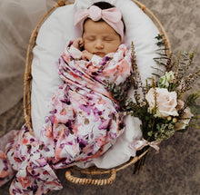 Load image into Gallery viewer, Blushing Beauty / Organic Muslin Wrap