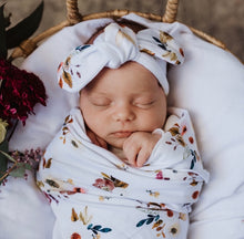 Load image into Gallery viewer, Boho Posy Topknot Headband