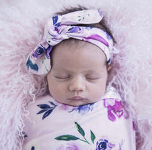Load image into Gallery viewer, Floral Kiss Topknot Headband