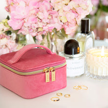 Load image into Gallery viewer, Jewellery Cube / Luxe Velvet Coral