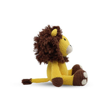 Load image into Gallery viewer, Medium Sitting / Lion