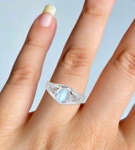 Load image into Gallery viewer, Cara Sterling Silver Triquetra Moonstone Ring