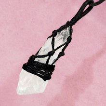 Load image into Gallery viewer, Natural Clear Quartz Netted Necklace