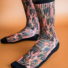 Load image into Gallery viewer, Socks / Grass Tree Black