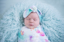 Load image into Gallery viewer, Sweet Petal / Snuggle Swaddle & Topknot Set