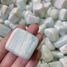 Load image into Gallery viewer, Tumblestone / Caribbean Calcite
