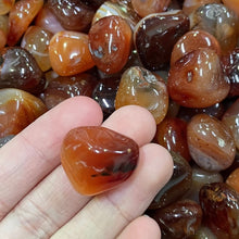 Load image into Gallery viewer, Tumblestone / Carnelian