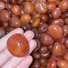 Load image into Gallery viewer, Tumblestone / Carnelian