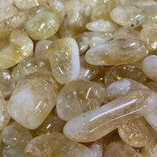 Load image into Gallery viewer, Tumblestone / Citrine