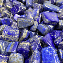 Load image into Gallery viewer, Tumblestone / Lapis Lazuli
