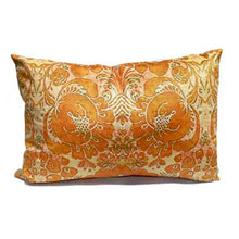 Load image into Gallery viewer, Venezia Gold 1 Velvet Cushion / Rectangular