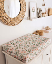 Load image into Gallery viewer, Wattle / Bassinet Sheet / Change Pad Cover