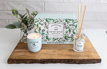 Load image into Gallery viewer, Australian Linen Collection / Vintage Cotton Candle &amp; Diffuser Gift Set
