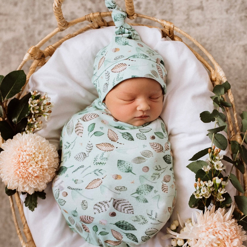 Daintree / Snuggle Swaddle & Beanie Set