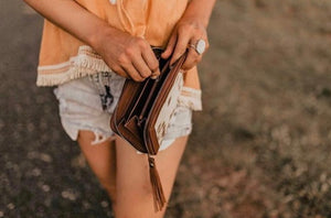 Georgia Small Cowhide Leather Purse 101