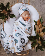 Load image into Gallery viewer, Shipwreck / Baby Jersey Wrap &amp; Beanie Set
