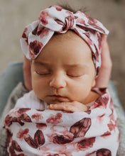 Load image into Gallery viewer, Fleur / Snuggle Swaddle &amp; Topknot Set
